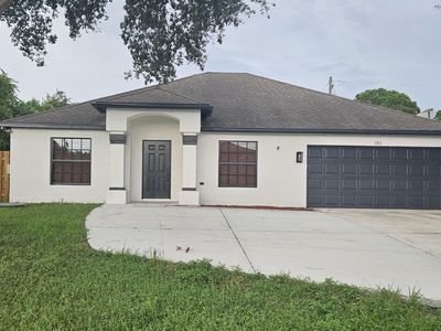 183 SW Ladybug Drive