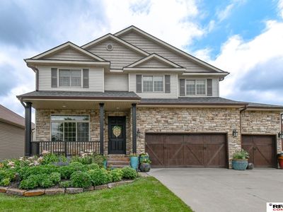 6900 Lacroix Dr