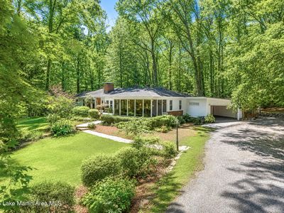 591 Ridgeway Dr