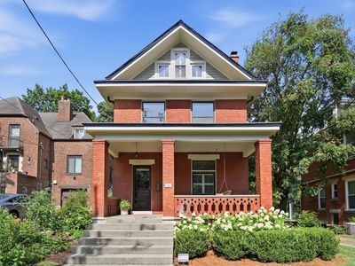 3363 Morrison Ave