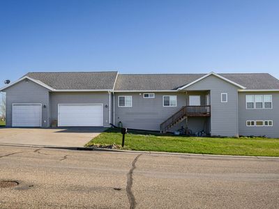 Property at 900 Progress Pl, Underwood, ND