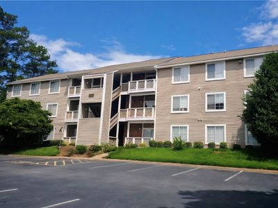 220 Elm St APT 423