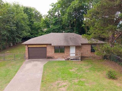 724 2nd Ave
