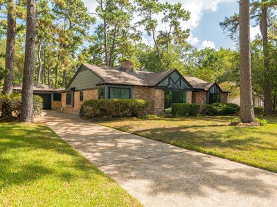 1915 Seven Oaks Dr