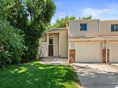 4010 N 104th Plz