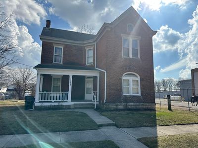 1073 Cable Ave