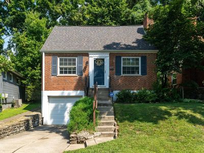 4037 Paxton Ave
