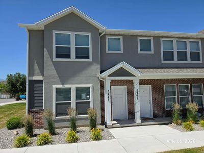 2744 E Riata Aly