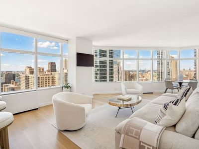 160 W 66th St APT 29B