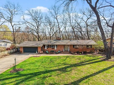3115 Dorais Dr NE