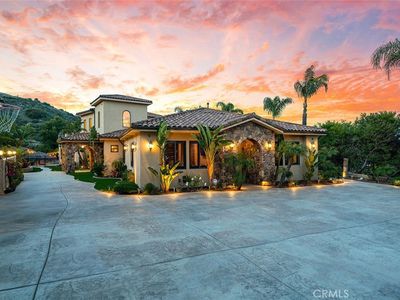 21128 Via Los Laureles