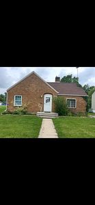 821 Wright Ave