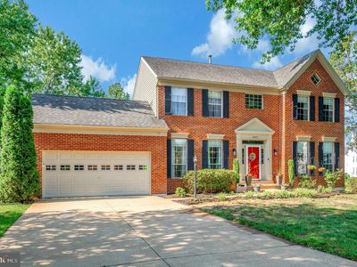 Property at 18849 Beaten Path Ct, Triangle, VA