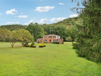 748 Four Mile Run Rd