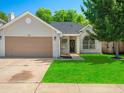 2401 Bennington Dr