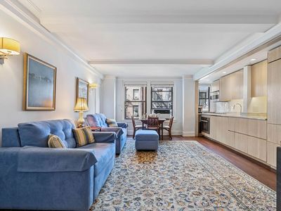 333 E 53rd St APT 5B