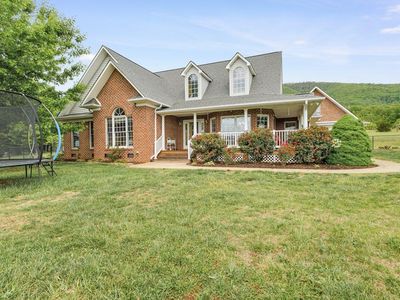 218 Cahas Ln
