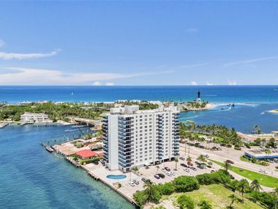 2639 N Riverside Dr APT 206