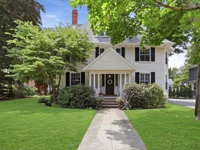 42 Wildwood St