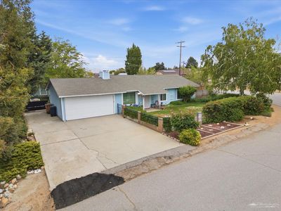21230 Mission St