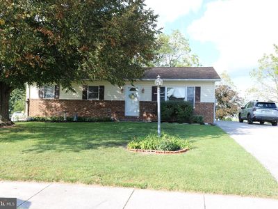 95 Lion Dr