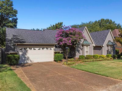 2425 Fairway Oaks Dr