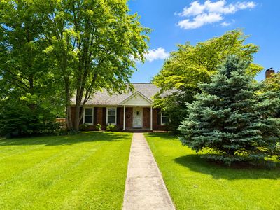 104 Loch Lomond Dr
