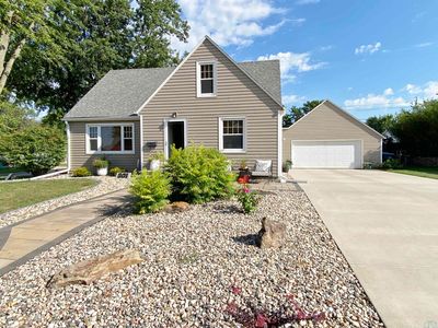 501 Lee Dr