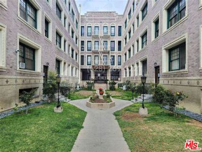2121 James M Wood Blvd APT 409