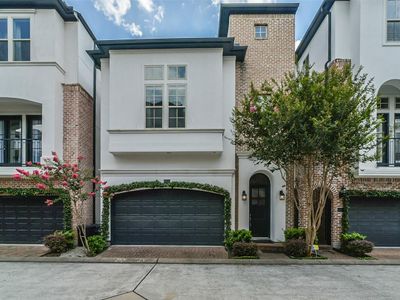 5715 Arabelle Lake St