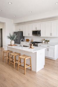 1460 W Pleasant View Dr #7