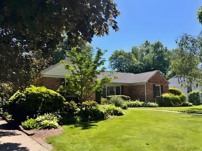 5613 Parkston Rd