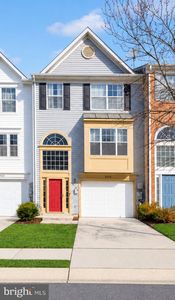 3020 Button Bush Ln