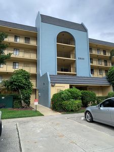 2820 Tennis Club Drive #302