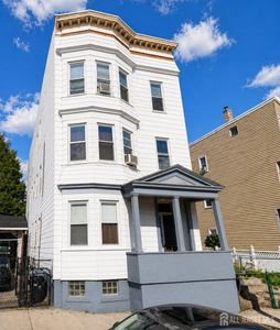 8-10 Horatio St