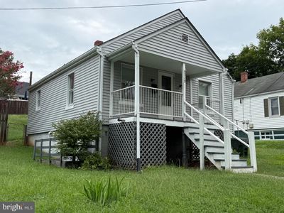 329 Spring St