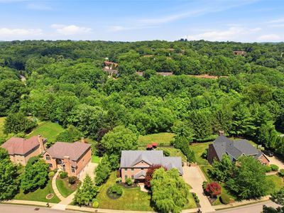 122 Radcliff Dr