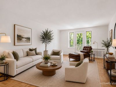 5601 Riverdale Ave APT 2E