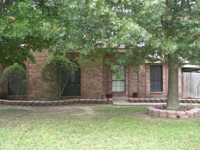 Property at 707 Lemons St, Cedar Hill, TX