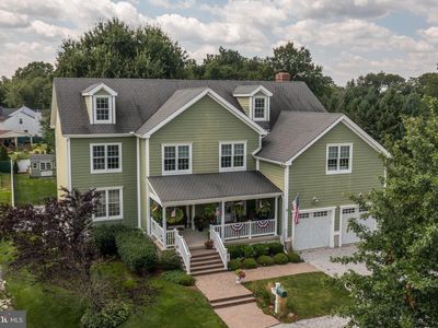 385 N Locust Ave