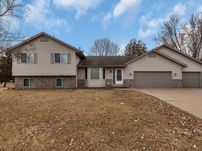 105 Carissa Ln SW