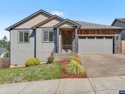 101 Rolling Hills Ave SE