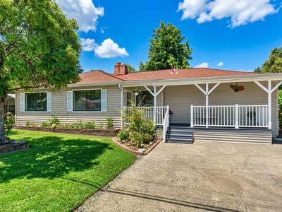 92 Oak Knoll Road