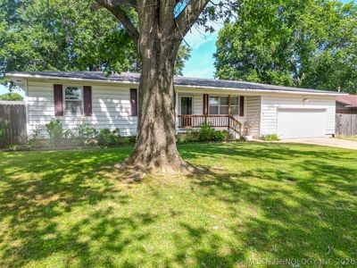 Property at 219 N Anthony St, Muskogee, OK