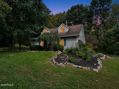 203 Hoover Ln