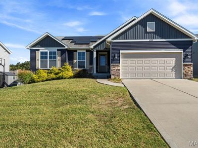1030 Palisades Ln