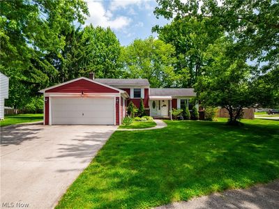 8590 Fairlane Dr