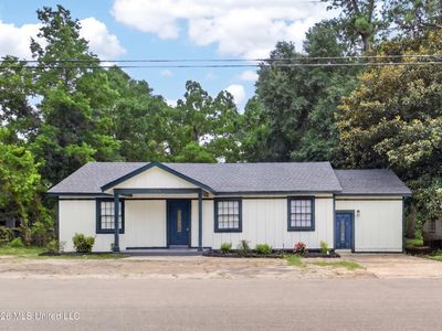 1708 Mamie St