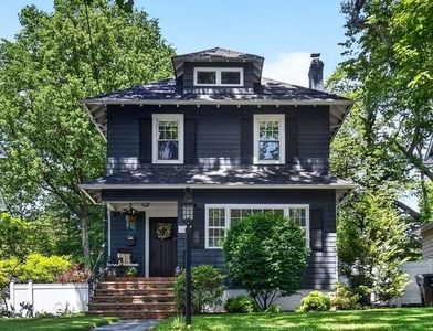 158 Vreeland Ave