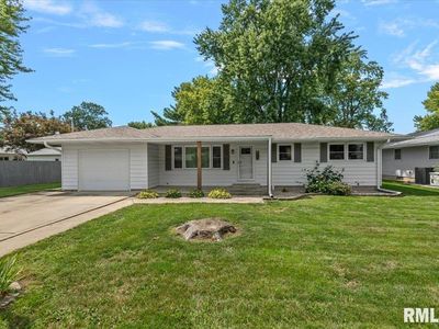 813 Glenda Ln